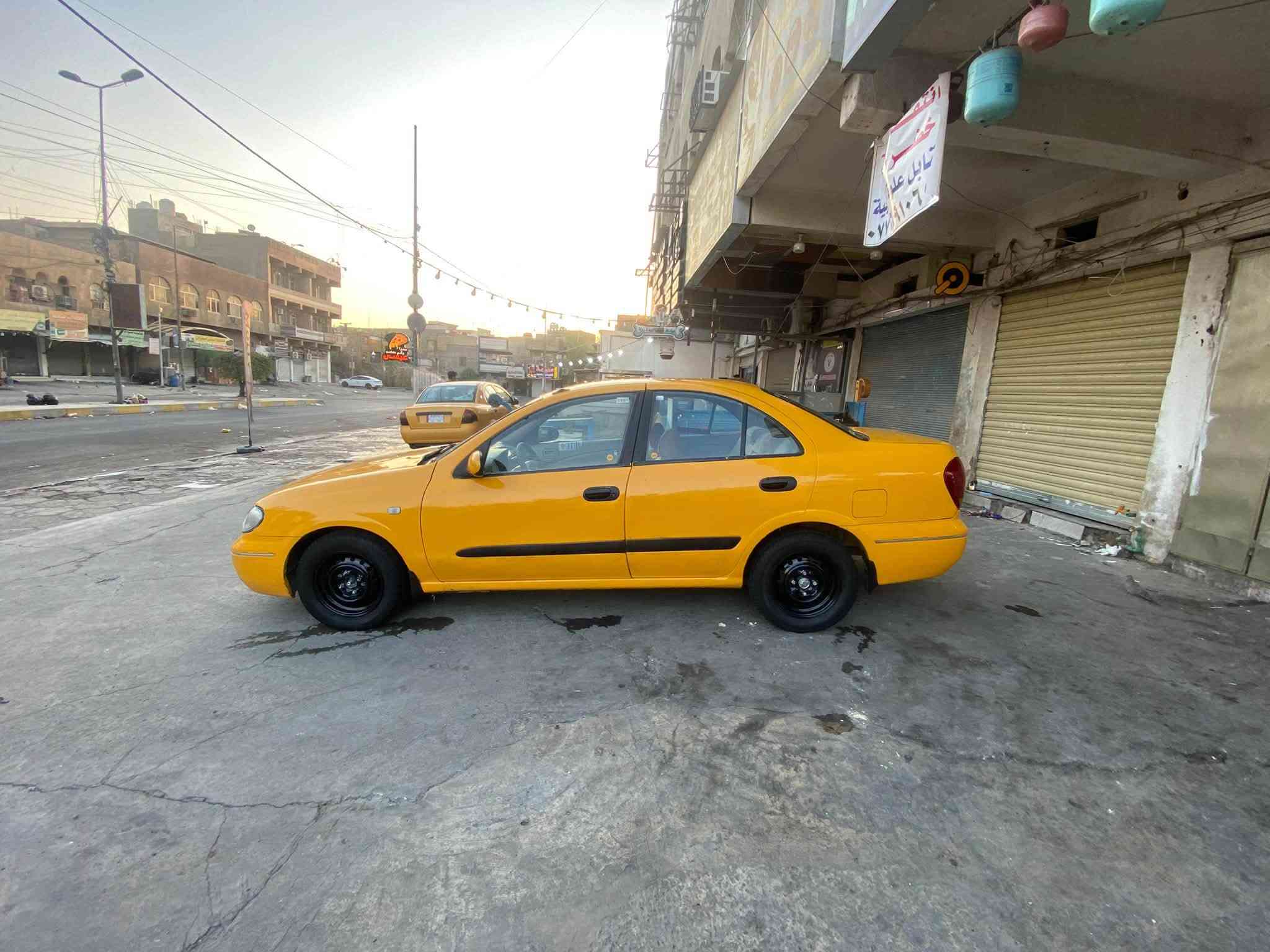 السلام عليكم 
للبيع نيسان سني ياباني مديل 2009
محرك وكير مكفولات صدر امامي 70بل 100
صدر خلفي جديد تخم تاير وباتري جدد 
ضررهة جاملغ امامي رقم انكليزي وسنوية 31
هيئة وغرمات مصفرة نقصهة فقط درام شفت 
العنوان بغداد الكرخ 
هاتف ***********
السعر 70 وبيهة مجال
