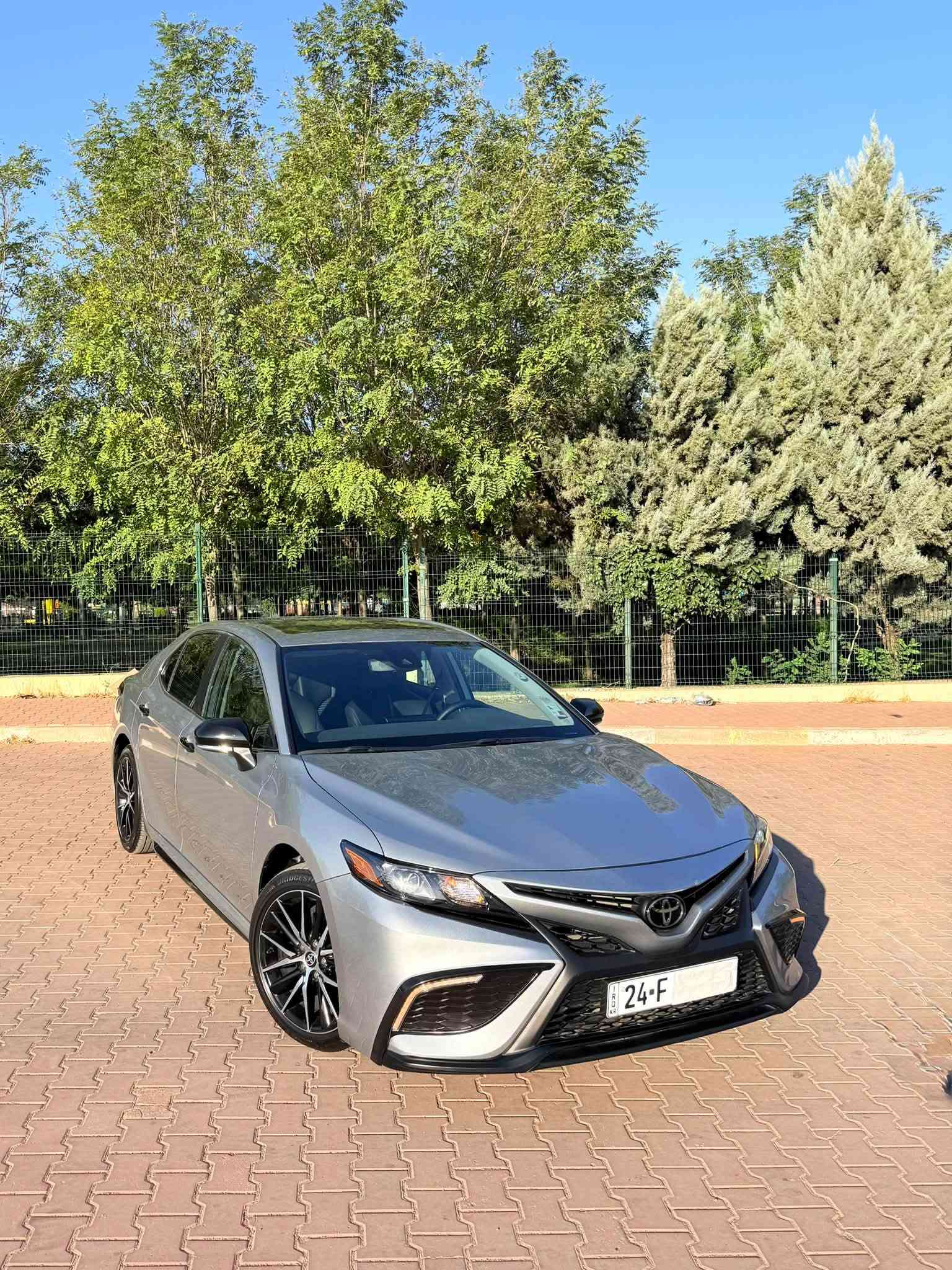 سلام عليكم 

TOYOTA CAMRY SE 2024

المواصفات SE ⬇️
-السيارة بدون فتحة 
-محرك 2.5  بقوة 203hp
-ماشية 23,000mil
-ويل حجم 18 
-2 سويج بلادي
-الارباك سليمة 100‎%‎
-طخم تايرات بلادي و جديد BRIDJESTON 
-إيشارة بل مرايات
-شاشة مع car play 
-طخم بگ لايت xse بلادي على 
-داخلى كامل ليد 48 لون
-رادارات امامي مع خلفي
-ثلاثة انضمة قيادة (eco-normal-sport)
-تبريد قطعتين 
-بلاجكتور ليد بلادي 
-كشنات جلد و جهة سائق كهربائي 

-السيارة جديدة وماناقصها اي شي وضع شركة وبجمها كبس حتا دعامية الامامي بدون صبغ. 
-الضرر سطحي جملغ الخلفي مع قباغ صندوق صبغ شرط بدون شاصي و بدون حوض و كافة الارباكات سليمة. 

-السعر  / 197$ ورقة و مجال بسيط
-عنوان  /  عقرة 
-رقم الهاتف  /  ***********
