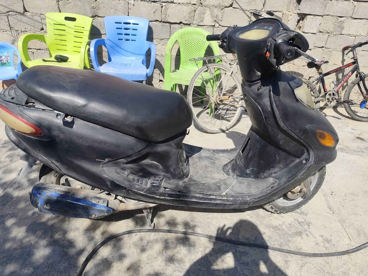 دولفين فحل 140 مكينة خرسة شرط ع البلاد كشرها صبغه مو تمام كهربائيات بلاد لايت عالي وناصي واشاير ونكرة سلف بكل وقت بريك امامي دسك وخلفي خياط بالمكان كاملة مكملة نقصها كيلو متر وسوباية فقط .. للبيع او مراوس سعرها 275 واتساب ***********

