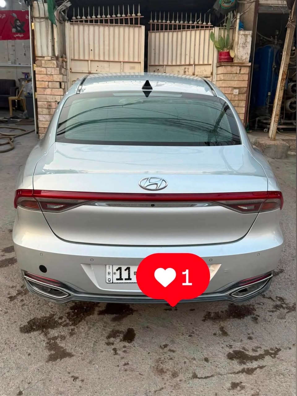 السلام عليكم
هونداي ازيرا وارد كوري غاز ااااصل للبيع

موديل 2023. كلين السيارة رقمة بغداد 

سيارة جديده وجاهزه 

مواصفات 

بصمه 

شاشه 

كأمره 

حساسات

كير دكمه 

ومواصفات بعد هواي

محرك 6 سلندر 3000

مكانها بغداد / بغداد الجديدة 

الاستفسار وسعر ***********
