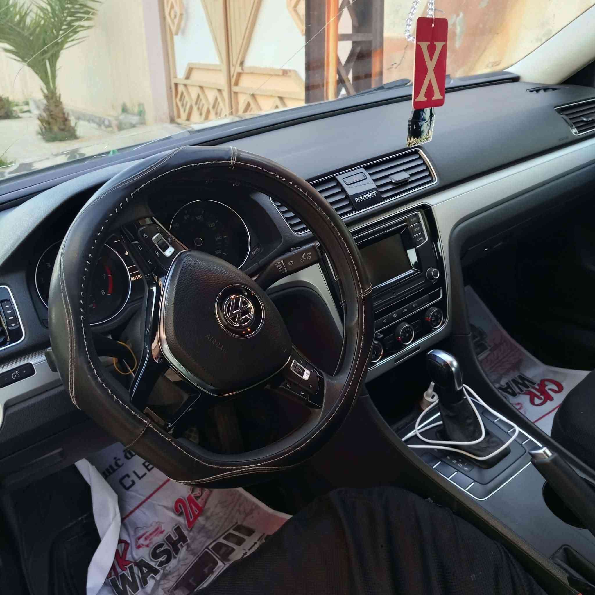 باسات 2018 نص فول حادثه جاملغ وبنيد كير محرك شرط ما بي دواخل سياره جاهزه دينار ما تصرف عليه السعر 110وبي مجال 
***********
