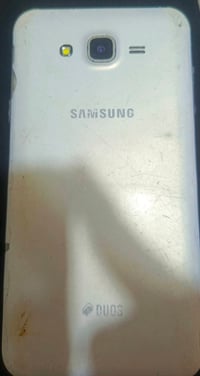 Galaxy J7 شغال  سعر 20 ألف ذاكره 16 شغال كامره ول مايك بغداد الدورة