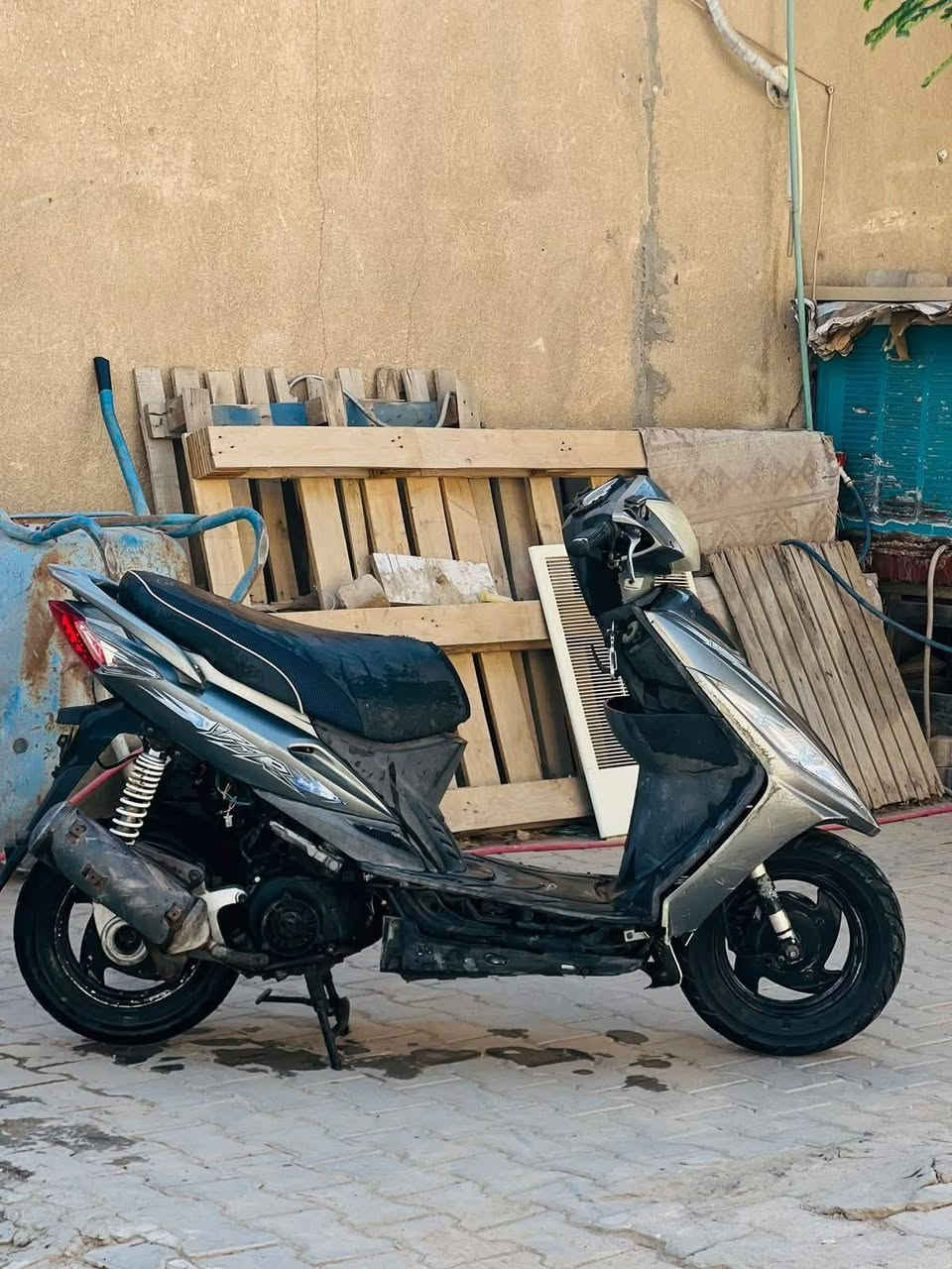 كامكوG5 للبيع
دراجه نضيفه وما عايزه كلها شغاله بس هورن واشاير طافيات يمكن فيوز هيج شي شوفت عينك دراجه ما عايزه مكاني نجف+ ترهم مراوس ***********
