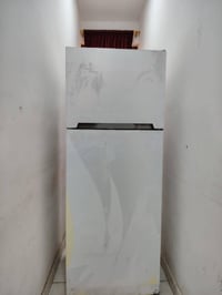 ثلاجة • تبريد ضعيف • ٢٦ قدم