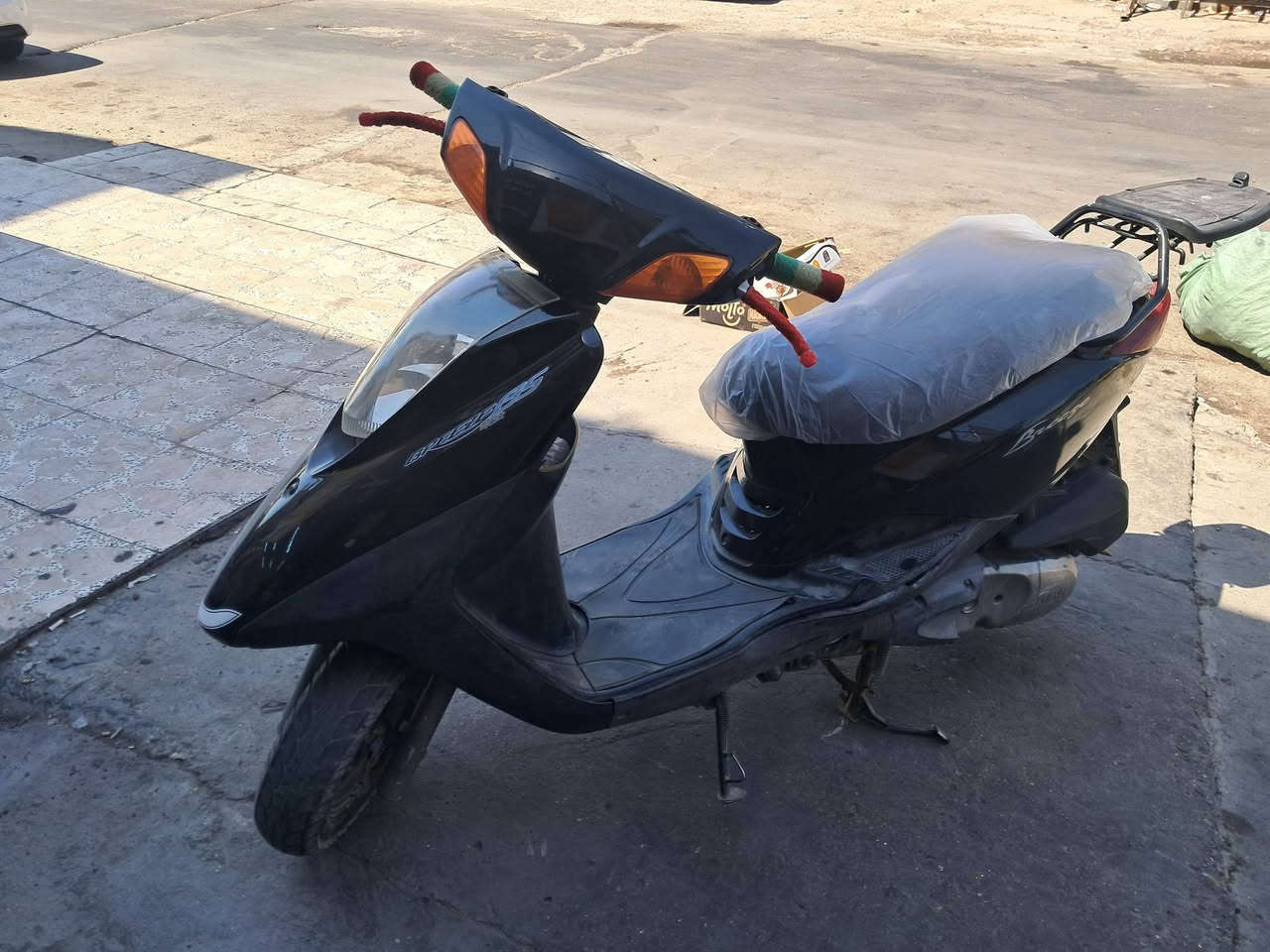 دراجه بريز نوزل
دراجه خير من الله جديده
محرك مكفول دراجه نضيفه
اي نقص مابيهه جيب فيتر وكلب براحتك
مكاني الكاضميه ***********
السعر 550 بيهه مجال قليل
