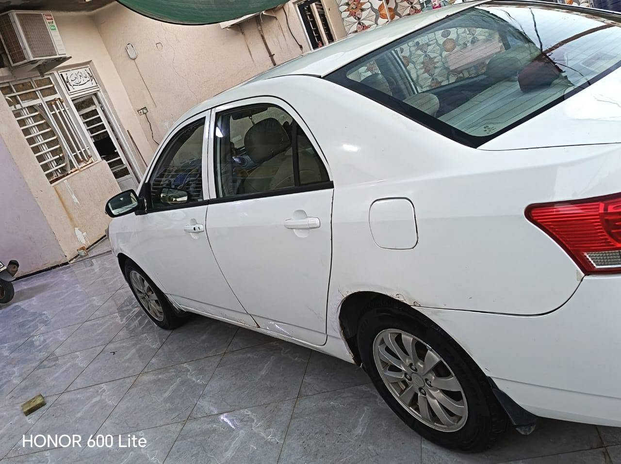 السلام عليكم
سياره بي واي دي ٢٠١٣ رقم ميسان
بأسمي محورها غاز وبانزين
رقم مميز
تبريد شغال عوزه فقط غاز
غرفتها حلوه مرتبه
كير ومحرك خير من الله 
مكاني ميسان العماره سده الدفاس قرب اسواق ام البنين واتساب ***********

نص مكتوب في الصور:
- HONOR 600 Lite
