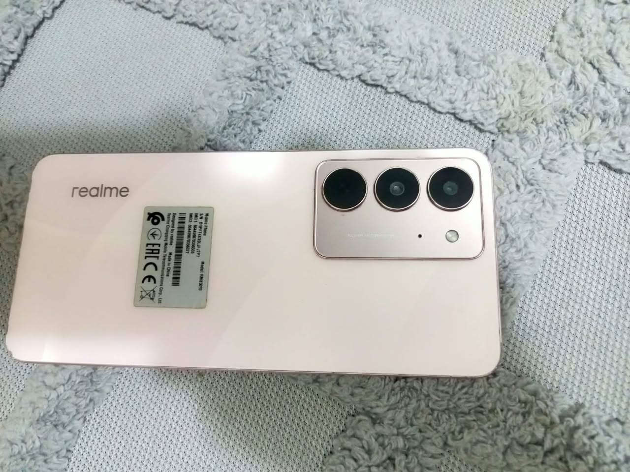 سلام عليكم ريلمي c75xبس فطر بشاشه بسيط كامرته نضيفه ذاكرته 256 سعره 150 وبي مجال الرقم ***********
