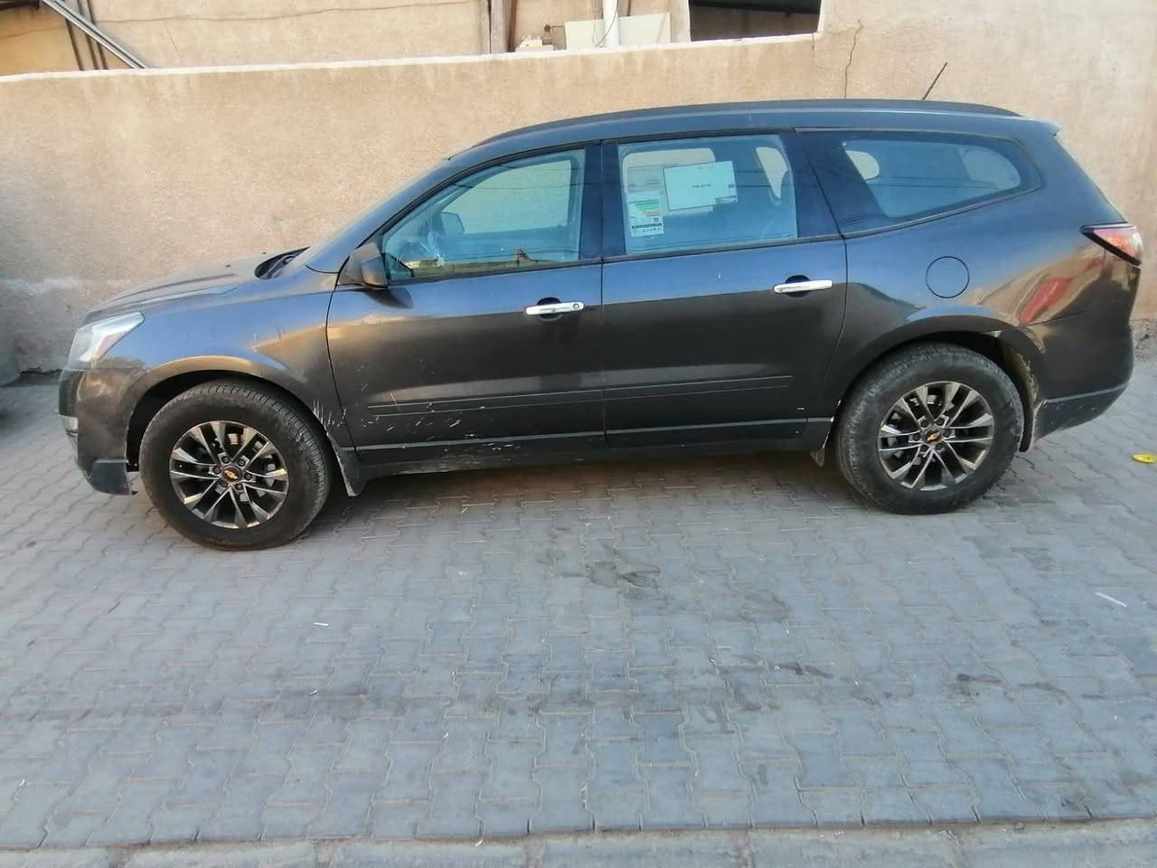 ترافرس ٢٠١٣ جاهزة كير محرك تبريد صدر حادثها بامريكا جاملغ ايمن جهة الصدر مبدل حادث بدون دواخل السيارة رقم بغداد الجديد بأسمي بيها مكانات صبغ ابيع حزام للاتصال *********** السعر 105 وبيها مجال.

