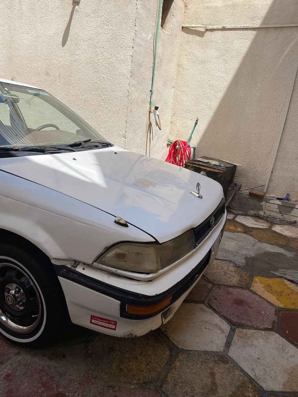 سياره كورله مديل 1990 السياره جاهزه من كلشي كير محرك كفاله الشكره شوف العين كهربئيات كله شغاله السعر 32 وبيه مجلل الساره جاهزه مال تكسي بيه خبزه التبريد غير شغال رغم الماني منتهي السنويه ***********
