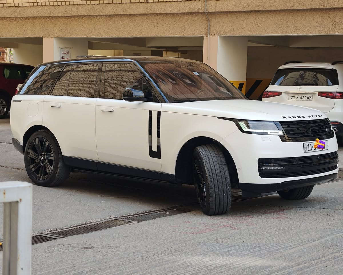 رانج روفر hse  وكالة سردار
موديل 2022 
ممشى 51000
بعدها على ضمان الوكالة 
اللون ابيض مغلف مطفي
السعر 99000
***********
مكان السيارة بغداد
