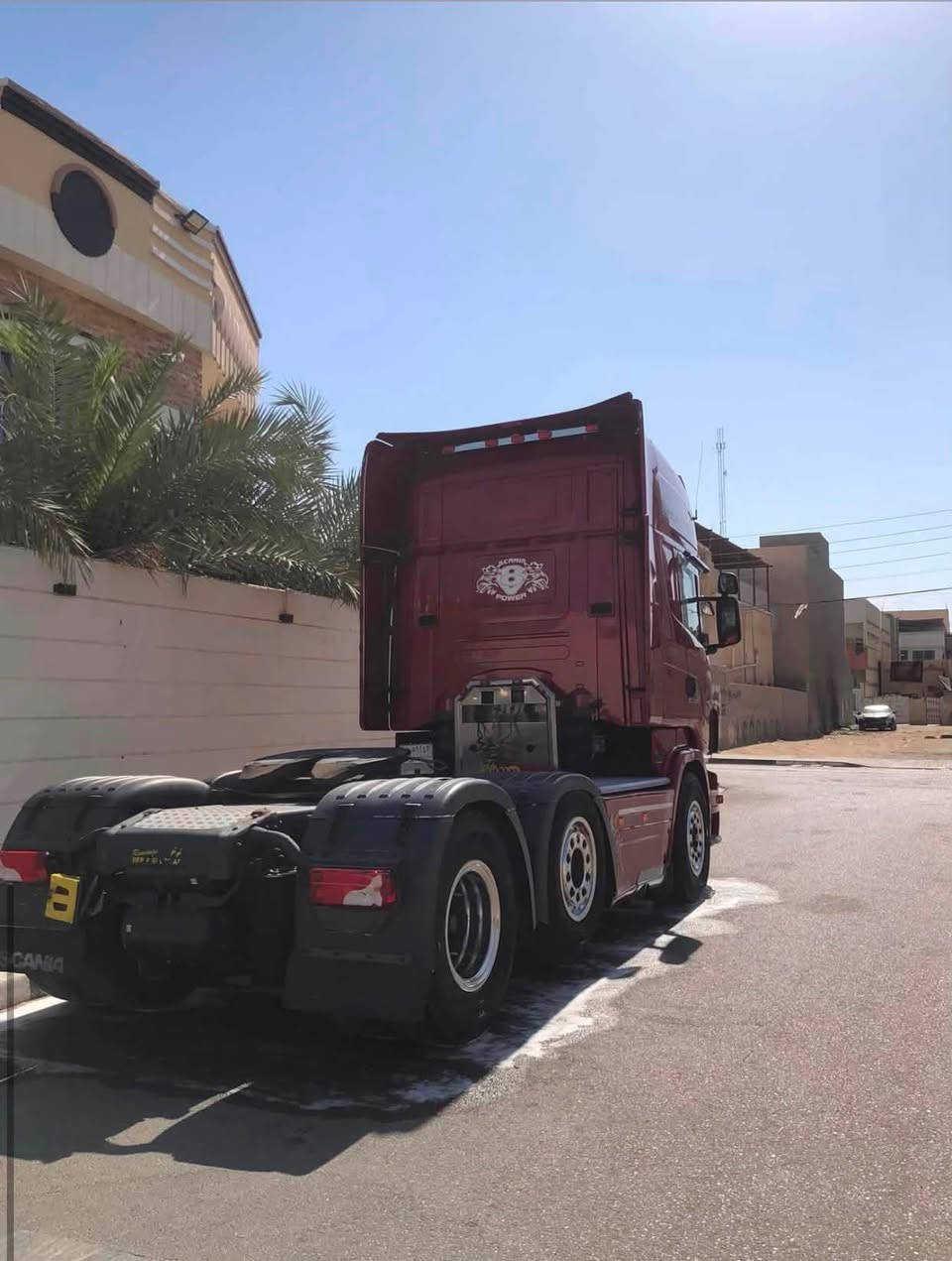 السلام عليكم سكانيه للبيع مديل 2007 كير900 الحجم500R  رقم بغداد /ط/ ***********  عباس حازم
