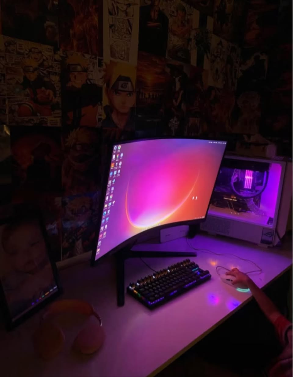 السلام عليكم 
شاشه سامسونق للبيع اخت الجديه 
2k 240 hz
Ips
ماعه الكرتون حجم ٣٢ 
مكاني بغداد للتوصل ***********
السعر ٤٥٠ وبيها مجال بسيط
