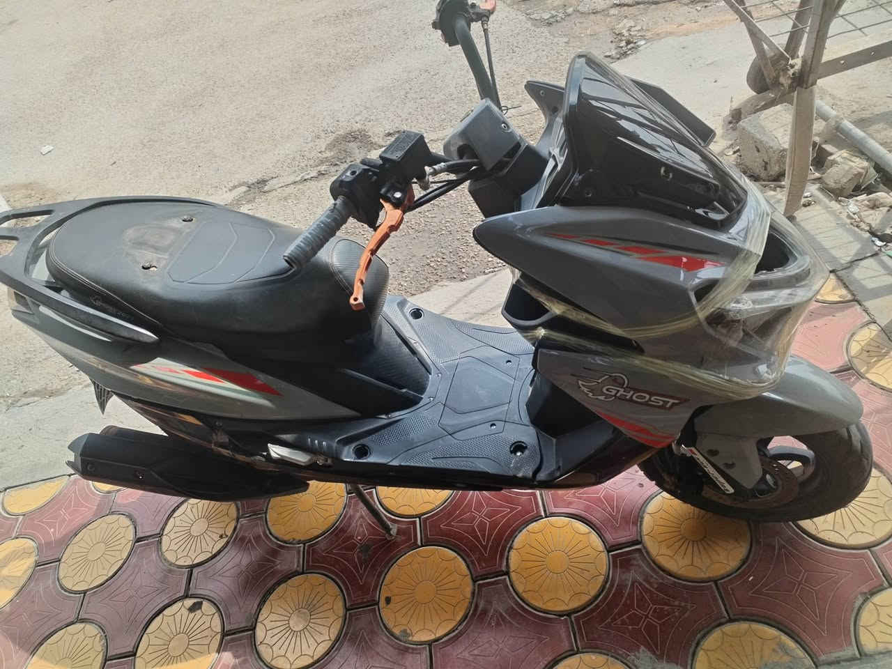 دراجه لبيع 400الف وبيه مجال مكاني حله. قضاء الكفل رقمي ***********..... ***********
