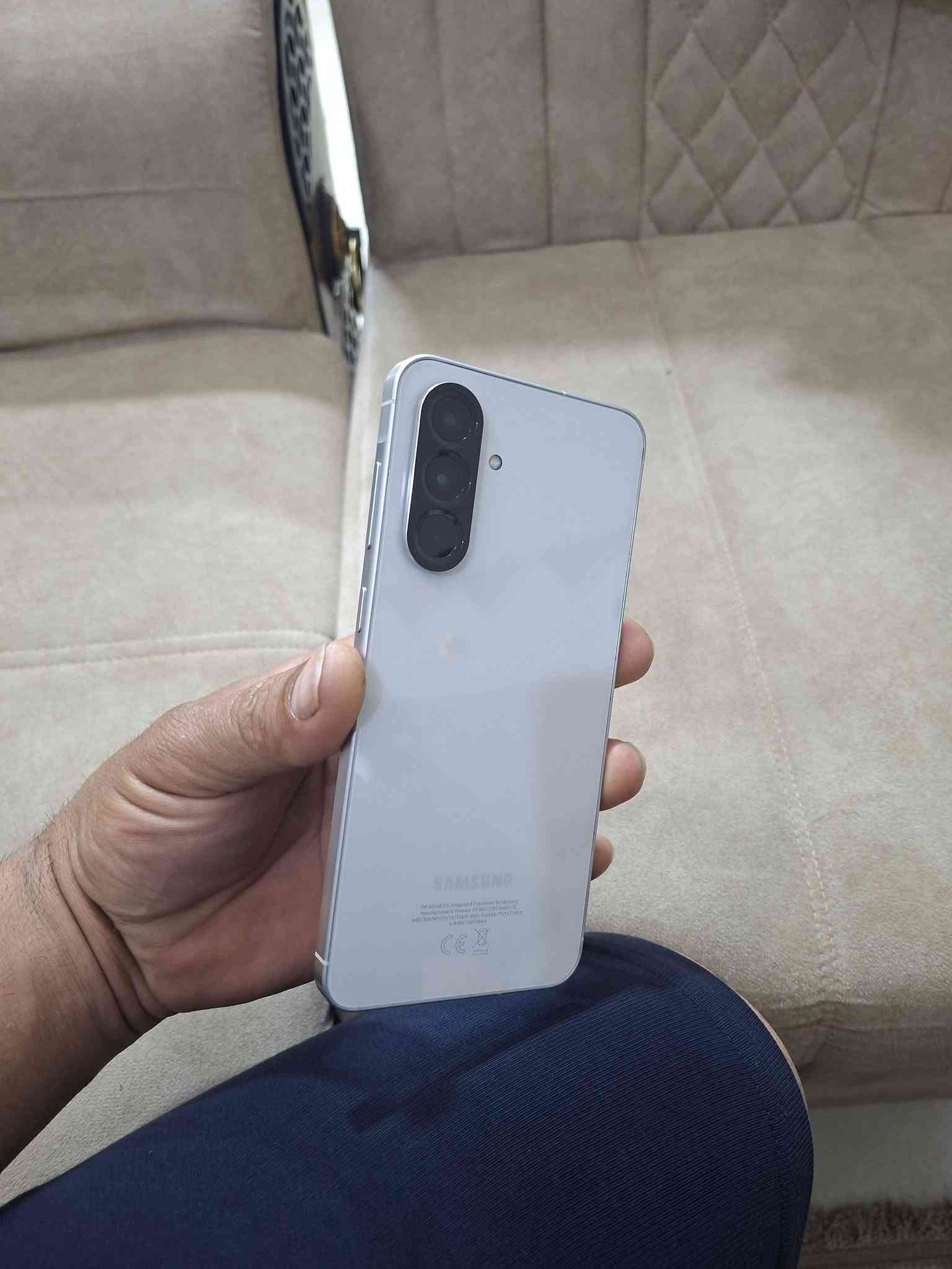 سامسونك A56 • ذاكرة ٢٥٦ • رام ١٢