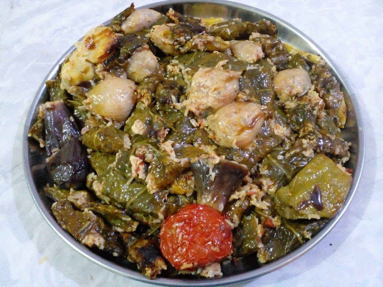 السلام عليكم عيوني متوفر جميع الأكلات بسعر مناسب وطعم طيب وشغل نظيف.للحجز والاستفسار مراسلة الصفحة او مراسلة واتساب
‏‪***********‬‏

