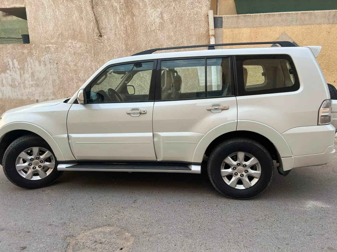 باجيرو • موديل ٢٠١٤ • رقم بصره