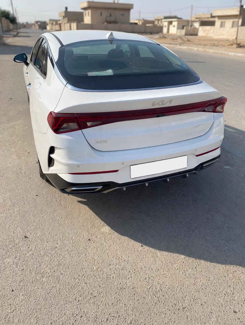 K5 خليجي  شركة البديري 
موديل 2023 مكينه دوش 
مكفوله عده بارد قليل السونار موجود 
ماشيه 71 الف 
مري شفط اوتو  ترحيب عند التشغيل  تشغيل عن بعد كشن كهربائي دشبول متصل بصمه تبريد قطعتين لد امامي  بك لايت متصل 
وبعد بيه مواصفات
***********  الهاتف
مكان السيارة السماوة مركز المدينه 
رقم مثنى انكليزي ديوانية, القادسية
