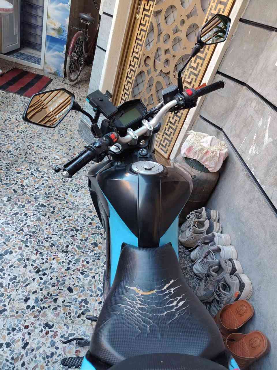 السلام عليكم لل بيع دراجه بنلي موديل 24محرك 180سرعه 140. دراجة حلوه ونضيفه ومكينة بلاد بجيس مكاني بغداد الدورة سعرها مليونين و500   رقم وسنوية شمالية   وبيه مجال تصال على هاذ رقم اني مكلف ب نشر***********
