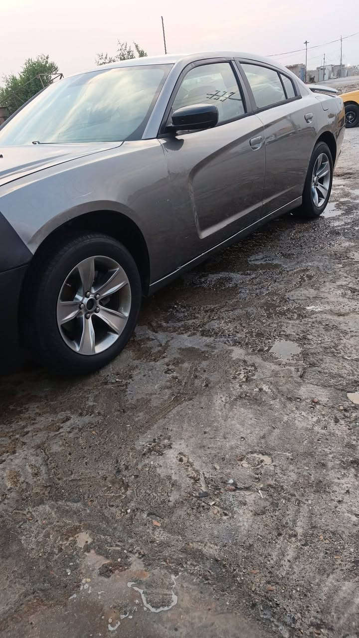 جارجر • موديل ٢٠١١ • بدون دواخل