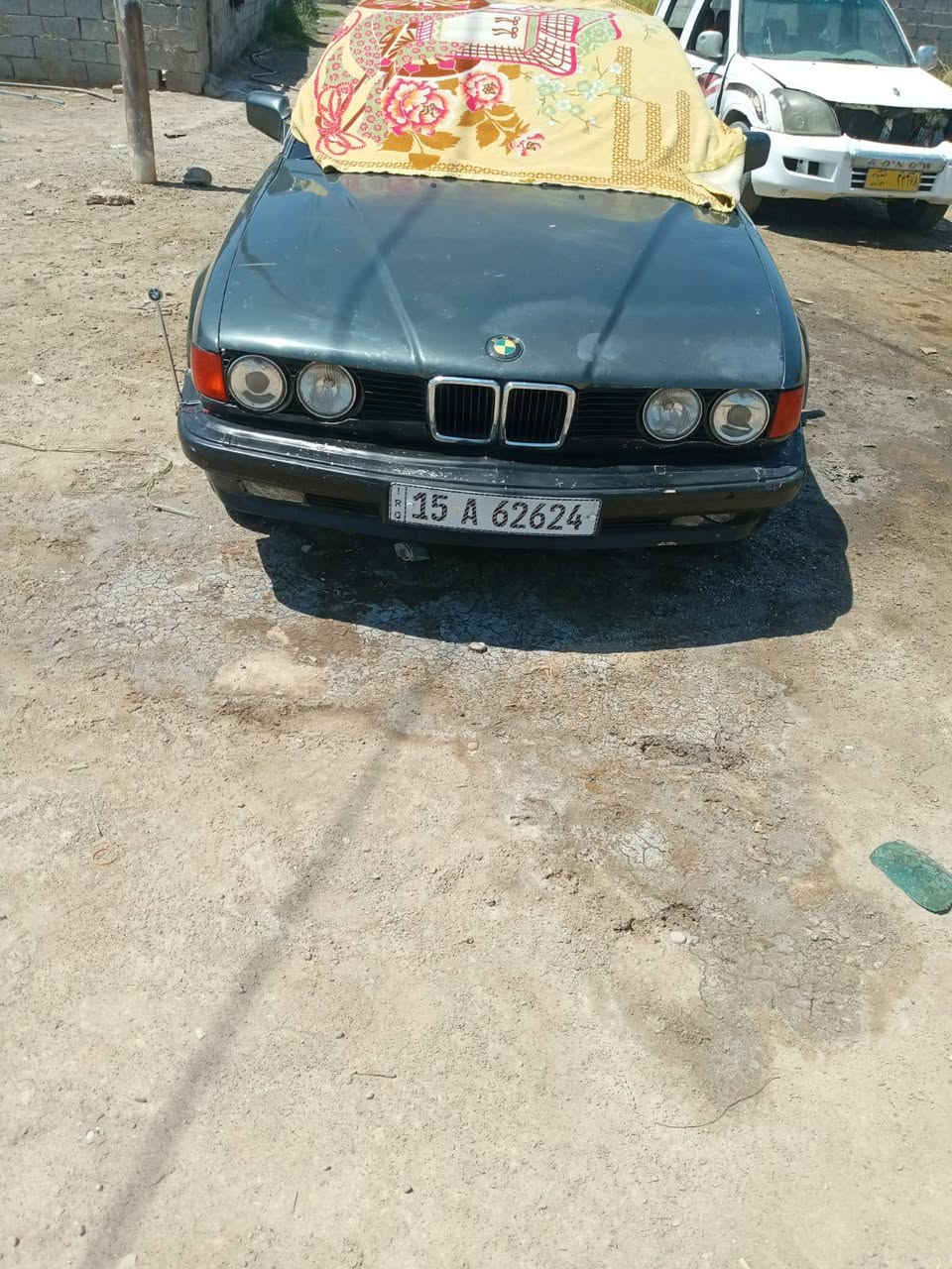 السلام عليكم  بی ام للبيع  موديل 91   عنوان بغداد التاجي السعر 30 ترهم مراوس ***********♕***********
