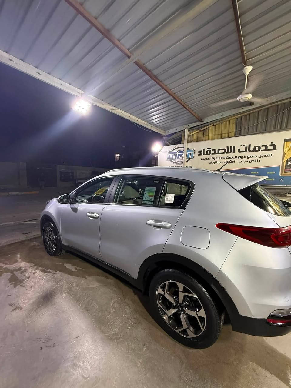 سبورتاج خليجيه 2020
سلام عليكم سبورتاج خليجيه سلفر لونها 2020 رقم بغداد سنويه لل٢٩ مشايه ٨٠ الف بيه موصفاتها العاديه ستخدام شخصي من الوكاله على ايدي 
رقم ***********
