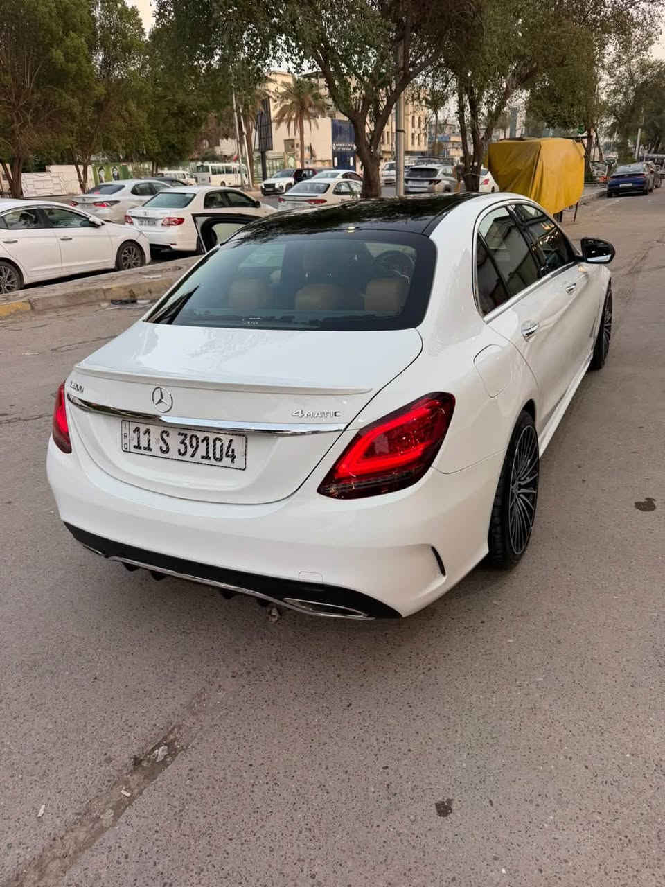 - Mercedes benz c300 4matic 2021
- مارسدس C300 / نايت ادشن / مواصفات فول 1/1 

- موديل 2021 / رقم بغداد
-/
السعر 220 ورقة 

- مكان السيارة / بغداد ، المنصور 

فقط بيع بدون مراوس 

للاتصال واتس اب /*********** 

#المواصفات_الباقية :

* النوع: مرسيدس بنز C300

* الفئة: C-Class Sedan

* الموديل: 2021

* المنشأ: أمريكي

* المحرك: 2.0 Turbo

* عدد السلندرات: 4 سلندر

* القير: 9 سرعات أوتوماتيك 9G-Tronic

* الدفع: 4MATIC دفع رباعي 

* الوقود: بنزين

* سعة التانكي: حوالي 50 لتر

* عدد الركاب: 5

* الشاشة: نظام MBUX

* العداد: Digital Cockpit

* Apple CarPlay / Android Auto: موجودة

* المقاعد: جلد

* التشغيل: Keyless/ زر تشغيل حسب التجهيز

* الإضاءة: LED

* الدفع الرباع

* الدفع الرباعي: 4MATIC

ــــــــــــــــــــــــــــــــــــــــــــــــ
