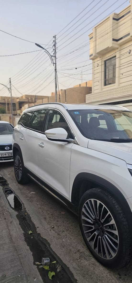 جيتور X90 Plus 2.0L Luxury

رقم بغداد ( الرقم الجديد)

الموديل:2024 (خليجي) شركة هارم
العداد:18500

المحرك: 4 أسطوانات 2.0L تيربو

7 راكب

داخل الضمان 

السعر: 165وبيها مجال بسيط 
السيارة بيها طخة بسيطة بقبق الجنطة تتصلح  عل بارد
***********
***********
