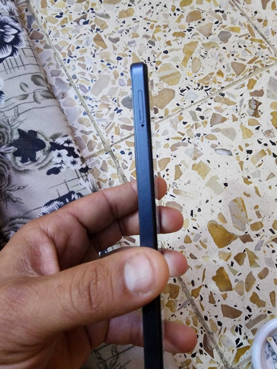 موبايل تكنو سبارك لامفتوح ولا مصلح فقط فطر بالشاشه ماماثر على شي ذاكرة ٦٤ رام ٨ بطاريه ٥٠٠٠ السعر ٦٠ وبيه شي قليل مكاني بغداد الشعله ***********
