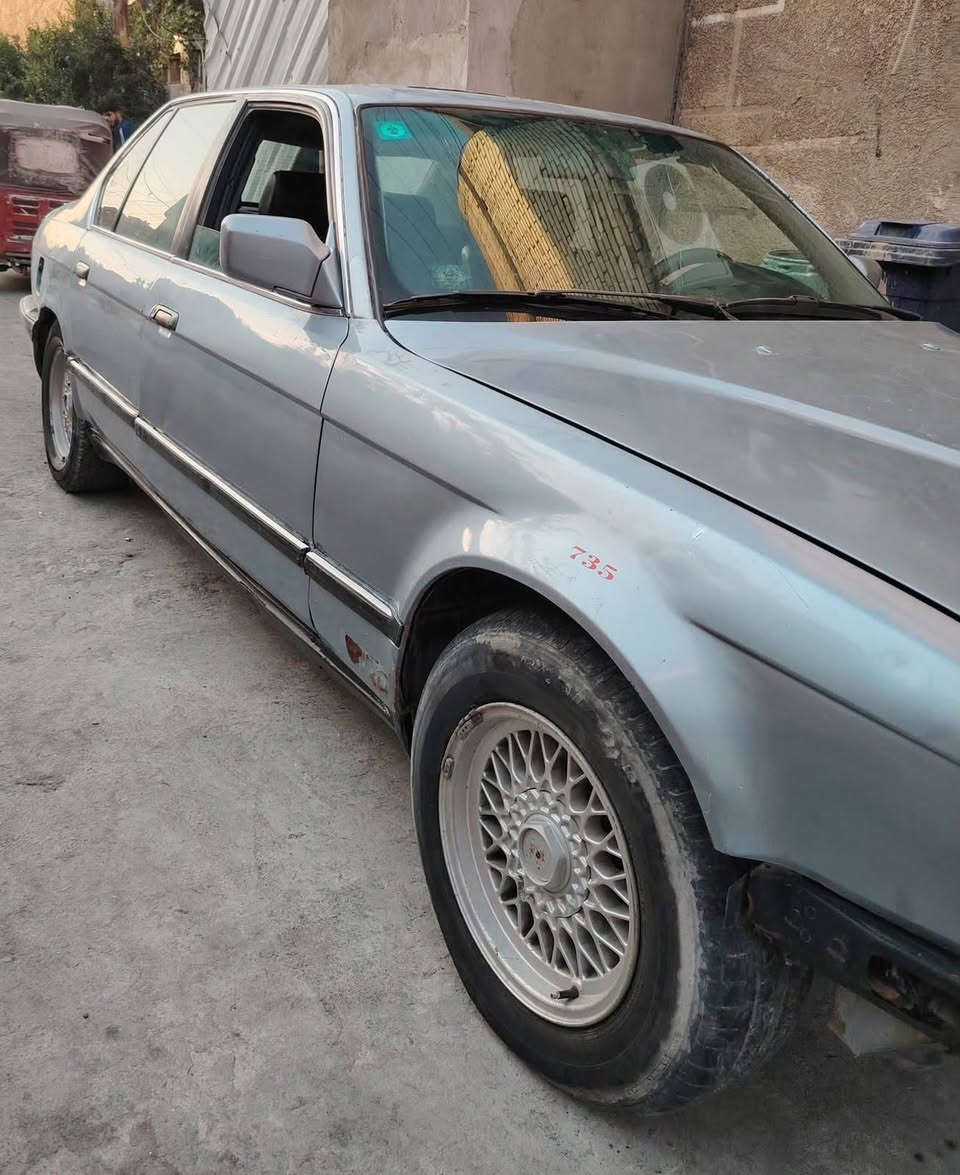 بي ام 735
موديل 1992

السعر 25

للتواصل :***********
مكان الفلوجه
