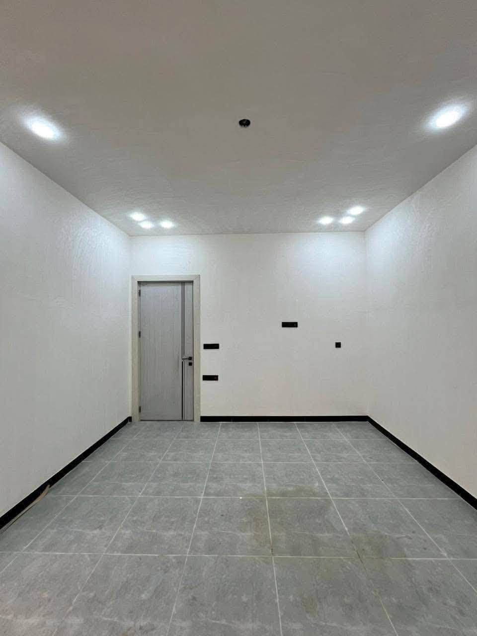 #السلام عليكم مكتب عمار للعقار 

دار 125 للبيع الواجهه 6.25* 20🏠🏠
 يحتوي على 5 غرف
مطبخ صالة حولي كراج مناور
 نوم وصحيات 3 عرض الشارع12

حي الجهاد الاساتذة خلف 4 شوارع مباشرتن 

للاستفسار الاتصال 
*********** 
 واتساب
نستقبل كافة العروض العقارية داخل حي الجهاد
توجد مساحات مختلفة داخل حي الجهاد
