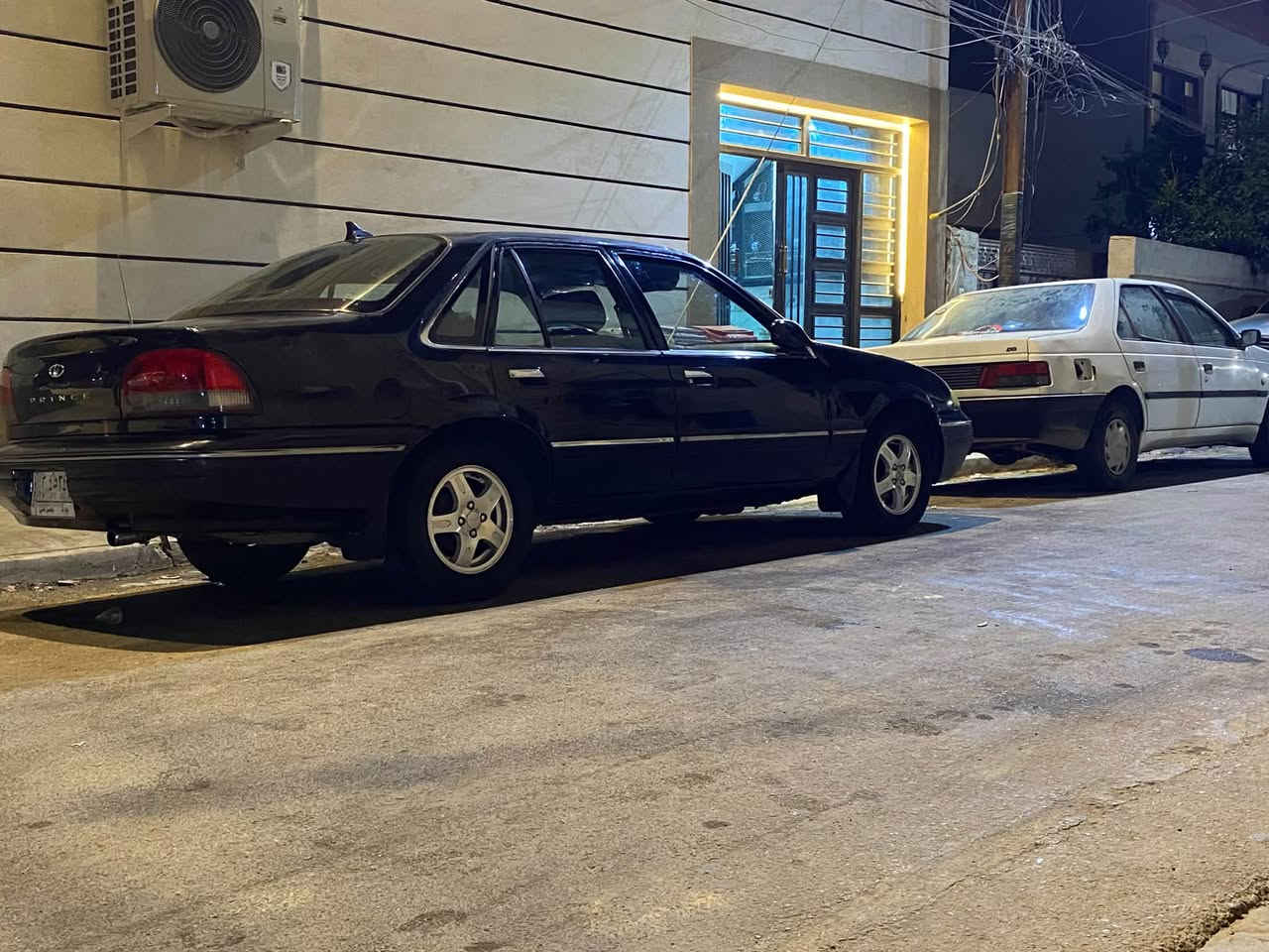 كروب دايو برنس بغداد
السلام عليكم دايو برنس فراشة موديل 97 بغداد باسمي. محرك ١٨٠٠ مفتوح كير اوتو ماتيك محرك كير صدر كله جديد غرفة اخت الجديدة تبريد ثلج تدفئه كله شغال. مري كهربائي السيارة لا مصبوغة ولا ابد بلادية بيها فقط قطعة وحدة مصبوغة وهي البنيد ومبدل البراكيت الامامي الباقي كله مكفول السعر 45$ بيها مجال بسيط  السيارة بعد احلا من الصور صبتها مكاني بغداد الاعظمية ممتواجد على الفيس اخوان. هذا رقمي ***********

نص مكتوب في الصور:
- Galaxy Note10 Lite
- ١٧ مايو ٢٠٢٤ ٧:٤١ م
- ١٧ مايو ٢٠٢٤ ٧:٤٠ م
- ١٧ مايو ٢٠٢٤ ٧:٤٢ م