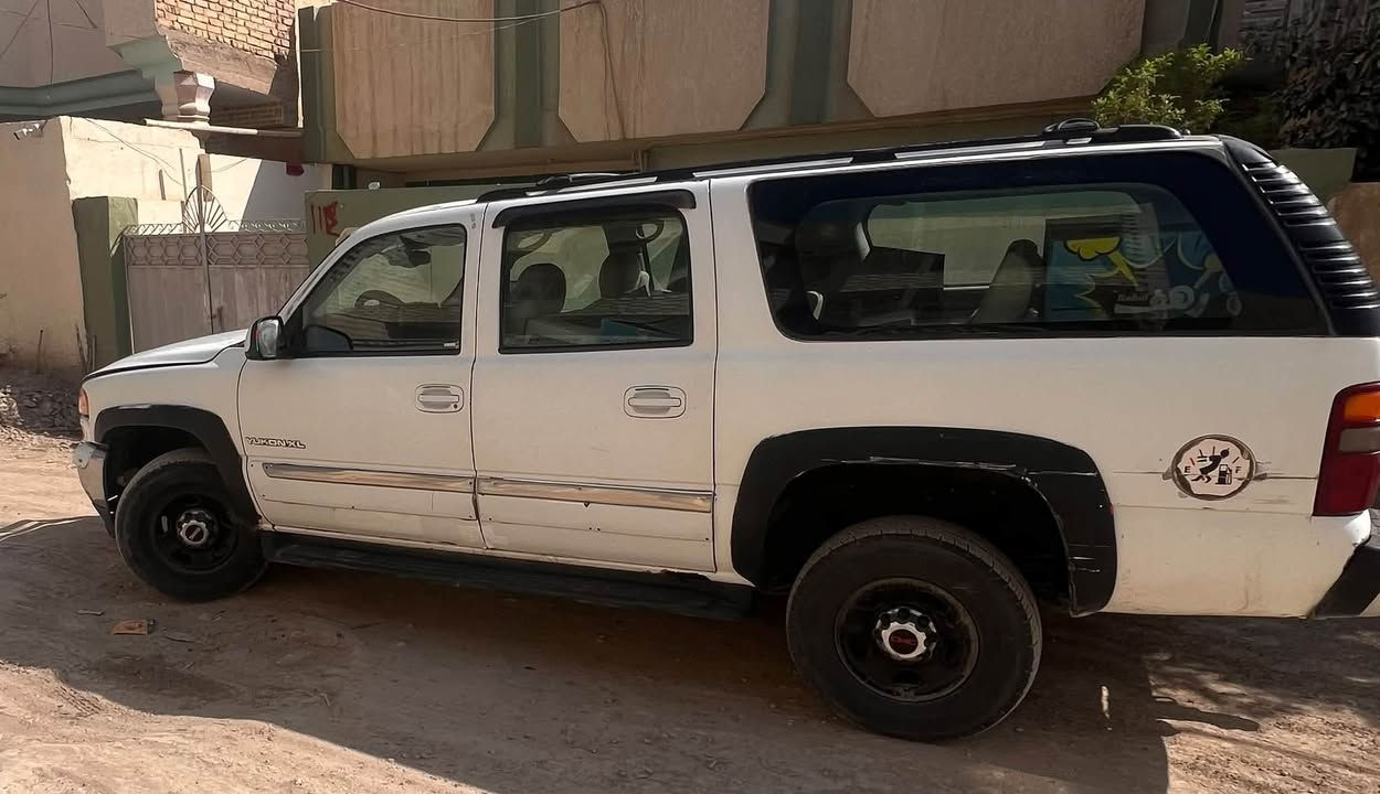 جمسي 2002 للبيع كير 1000 مكينة 5300 تراي وين متريد تبريد شغال منقص غاز رقم بصرة اجرة سعرها 59 السيارة موجودة بالحلة رقم ***********
