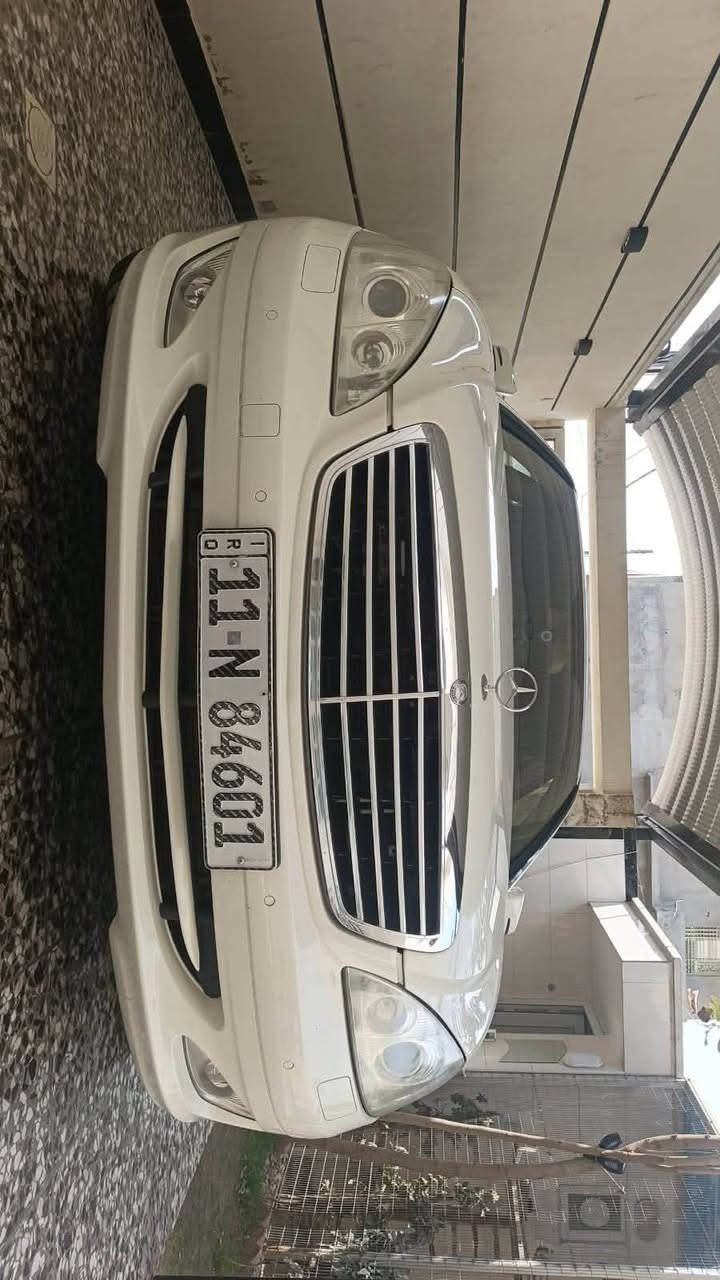 سلام عليكم البيع موديل ٨ سياره حلوه و متعوب عليه فول موصفات باب طويل شفط باب شفط صندوك كهرباء و بسمنه سعر ١٥٥ و بيه مجال حك جيه مكاني بغداد البلديات ***********
