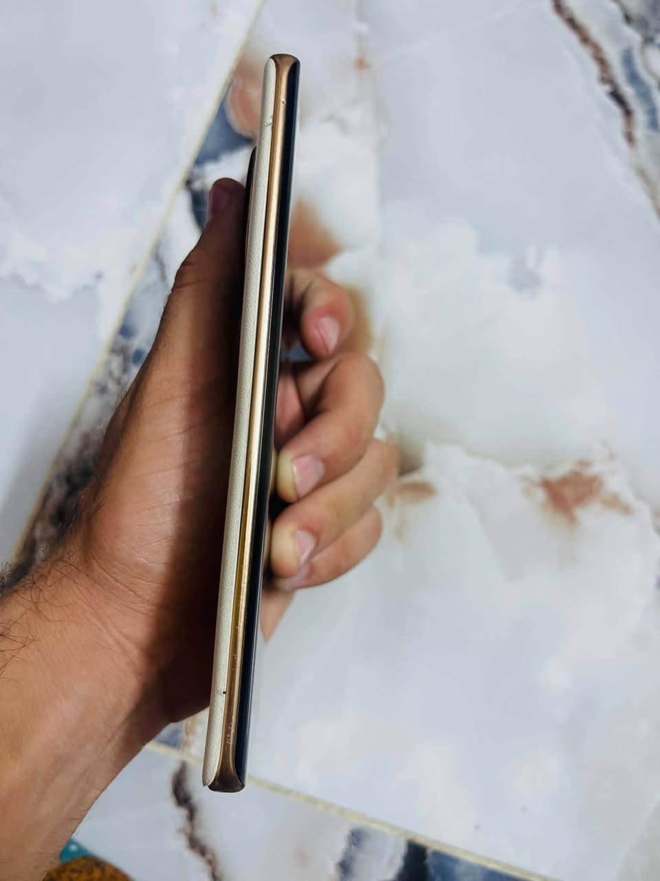 السلام عليكم للبيع جهاز ريلمي 11pro جهاز نضيف  5G مكاني حله بابل شارع 80 السعر 250 رقم الهاتف /***********
