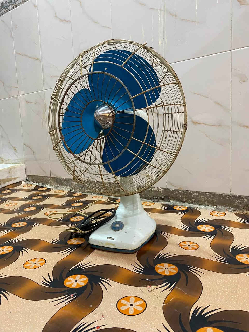 مروحة انتيكا مديل ستينات سبعيانات شغالة ***********
