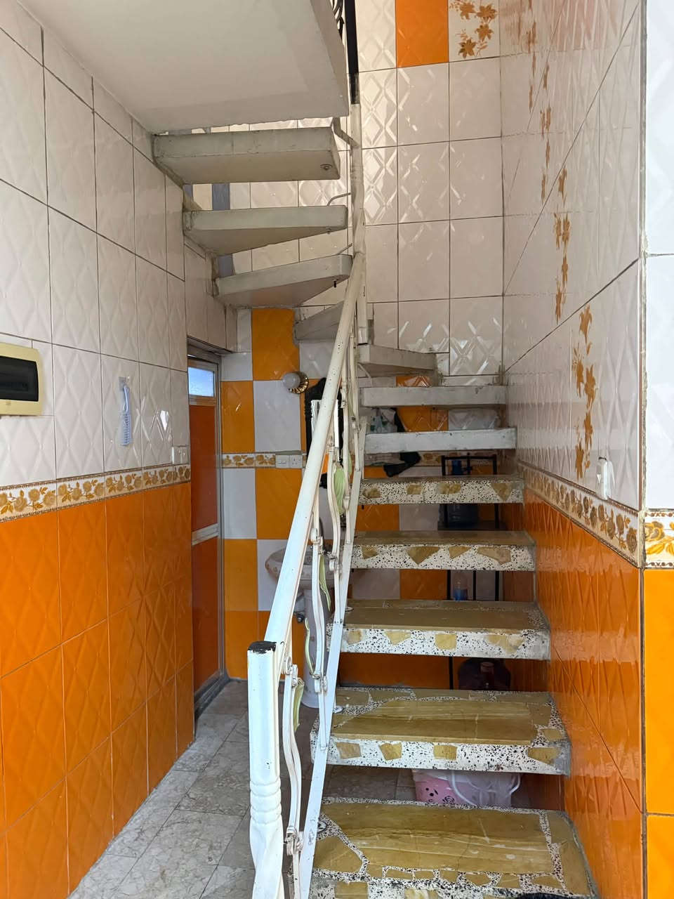 نصف قطعة • ركن • ٧٢م