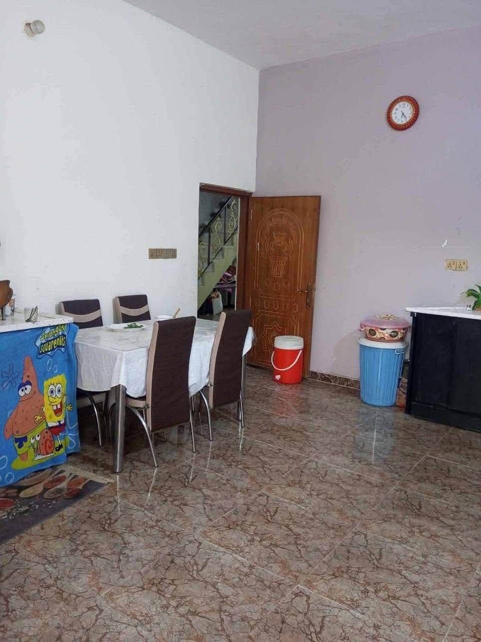 العنوان كوت حي الحكيم  نزلت عطوف المساحه البيت 300 زراعي مسجل بل بلديه
***********.رقم صاحب لبيت  ابو سجاد دبي
