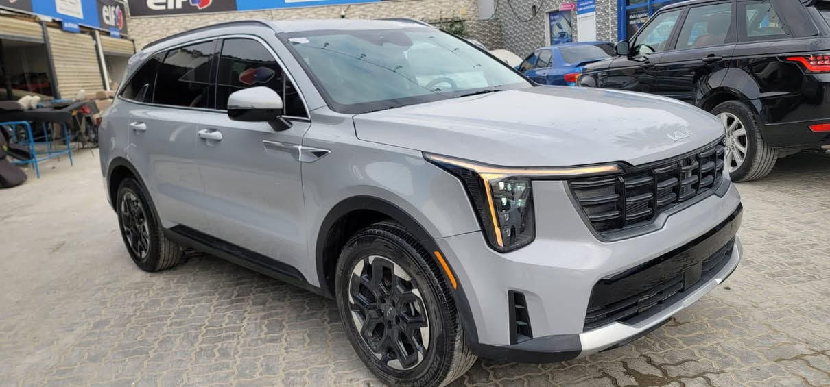 2025 KIA SORENTO
سعة المحرك:- 2.5سوبر

اللون:- سمنتي. سموك   

المسافة المقطوعة :-12000 mi 

عدد المقاعد :- 7 مقاعد 

مواصفات السيارة :- LXS 

* شاشه كبيره 

*كراسي كهرباء   

*وَيْل 20

*فرش جلد اسود 

*كامره 

*حساس تجاوز 

*بصمه

*حساس خلفي  

*تشغيل عن بعد 

*لايت زينون 

*اشاره بالمرايا

 

مرقمه رقم إنكليزي نقل ملكية كل محافضات العراق عدا اقليم كردستان

السيارة جديد 

رقم الشاصي

5XYRL4JC9SG346768

السعر مناسب جداً

العنوان حلة بابل مقابيل بانزين خانه باب المشهد

  ***********

***********
