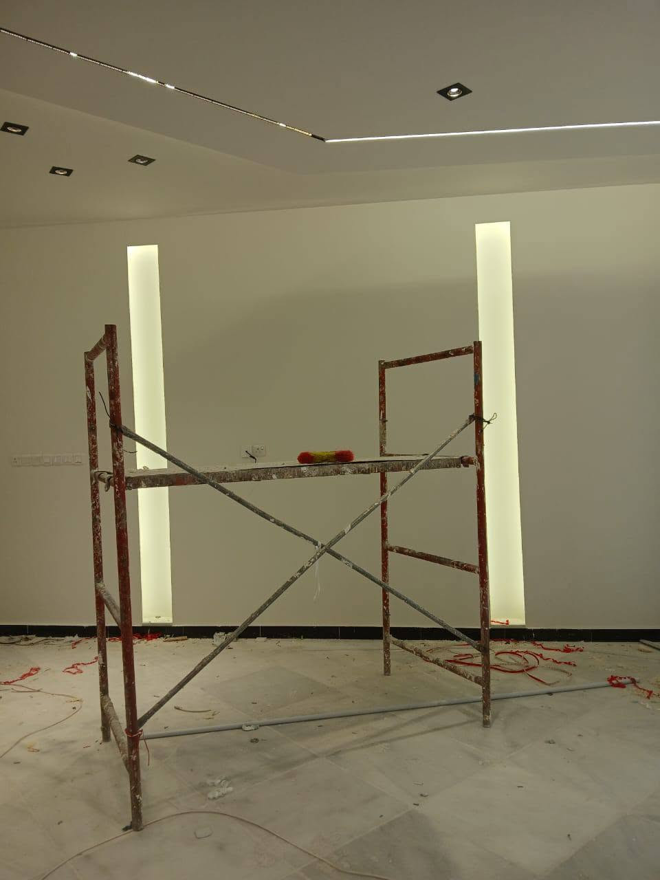 🏠✨ كل ما يحتاجه بيتك العصري… بخدمة واحدة! ✨🏠

نقدّم لكم خدمات متكاملة في ديكور وتجهيز المنازل الحديثة باحترافية ودقة عالية 🔧⚡

🔹 أعمال الديكور والتشطيبات الحديثة
🔹 تمديد وتنفيذ كهربائيات المنازل ⚡
🔹 تركيب وصيانة أجهزة التكييف والسبالت ❄️
🔹 تنفيذ منظومات الحريق والسلامة 🔥🧯
🔹 تمديد وترتيب الأسلاك والكابلات بشكل منظم وآمن
🔹 تنفيذ الأعمال حسب تصميم البيت واحتياج الزبون

✅ شغل نظيف ومرتب
✅ دقة في التنفيذ
✅ خبرة في مجال العمل
✅ استخدام مواد مناسبة وجودة عالية
✅ التزام بالمواعيد

📞 للاستفسار والحجز:
اتصلوا بنا أو راسلونا على الخاص ***********

خلّي بيتك أجمل… أأمن… وأحدث ✨🏠

نص مكتوب في الصور:
- خبرة خبرة احترافية كل ما يحتاجه بيتك العصري... بخدمة واحدة! خدمات متكاملة في ديكور وتجهيز المنازل الحديثة باحترافية ودقة عالية أعمال الديكور والتشطيبات الحديثة تمديد وتنفيذ كهربائيات المنازل تركيب وصيانة أجهزة التكييف والسبلات تنفيذ منظومات الحريق والسلامة تمديد الأسلاك والكابلات بشكل منظم وآمن الديكور والتشطيبات منظومة الحريق التكييف والسبلات كهربائيات المنازل شغل نظيف ومرتب خبرة فى مجال العمل دقة فى التنفيذ الالتزام بالمواعيد استخدام مواد مناسبة وجودة عالية للاستفسار والحجز *********** اتصلوا بنا أو راسلونا على الخاص خلي بيتك أجمل ... أمن ... وأحدث