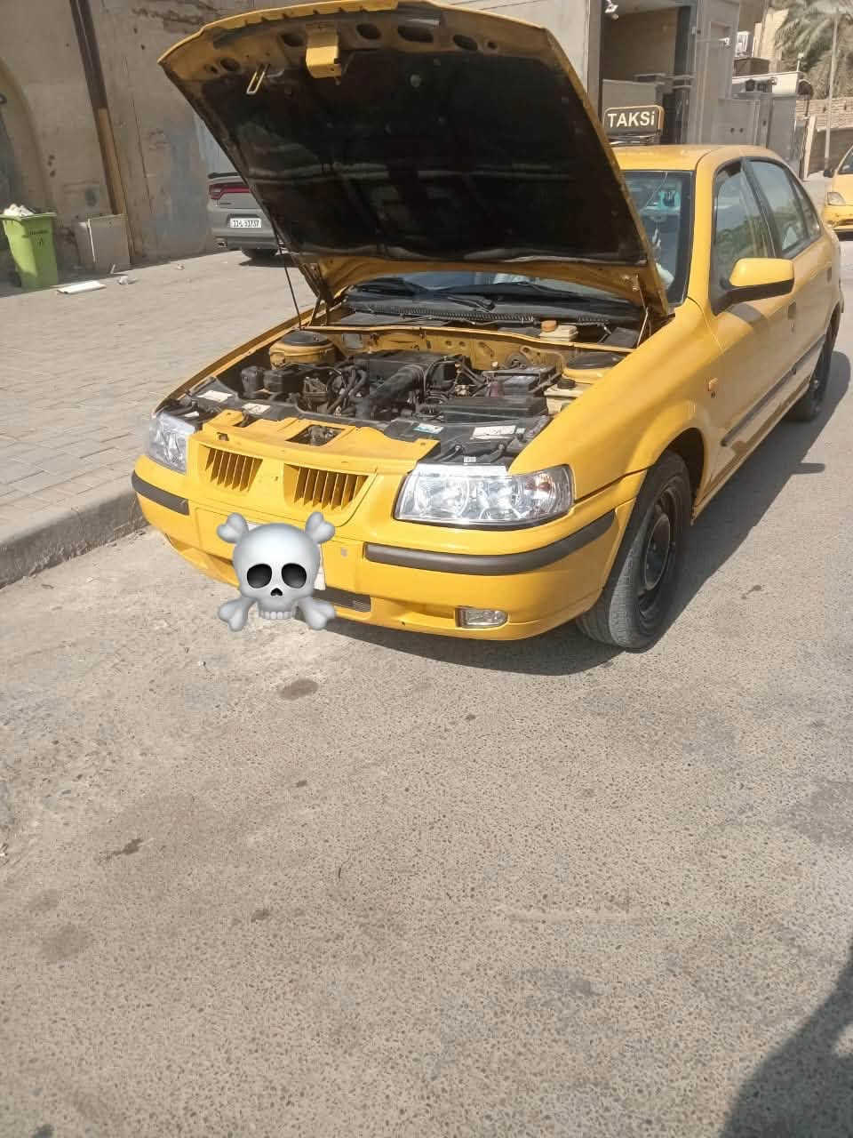 السلام عليكم
سمنت اصفر تكسي موديل ٢٠١١ يوجد تبخير بسيط بالمحرك
السعر ٣٥ ورقه وبيها مجال 
للاستفسار للاتصال على الرقم ***********

