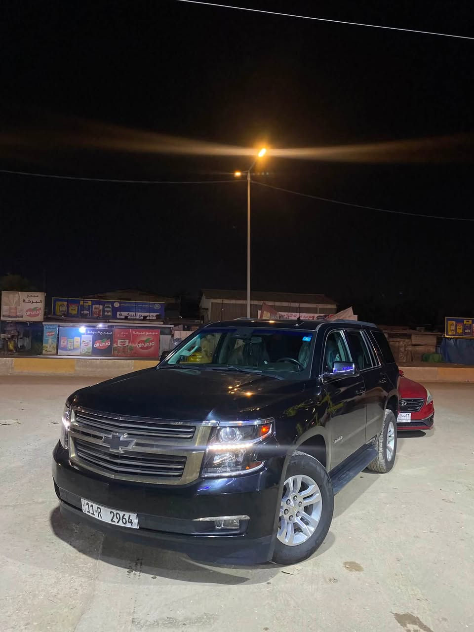 للبيع | تاهو Lt موديل 2019 
السيارة بحالة ممتازة ونظيفة جدًا
▪️ الممشى: 81km
▪️ المواصفات: فول فول
▪️ الدفع: فور ويل
▪️ المحرك: 5.300
▪️ اللوحات: بغداد
▪️ الموقع: بغداد
المواصفات:
 • كشنات  مخمل
 • كهرباء + تدفئة
 • خزن 3 وضعيات
 • ستيرن كهرباء + تدفئة
 • نظام رادارات + وقوف ذاتي 
 • وضعيات قيادة متعددة 
قاصة + ستيرن رجاج + كشن رجاج
كشنات قلاب 7 راكب
 • تشغيل عن بُعد
 • بخاخات تنظيف اللايتات الأمامية
 • حساسات أمامية وخلفية
 • ويل 18 إنج بلادي
✔️ السيارة تبديل جاملغات وبنيد القطع الاصلية موجودة بدون دواخل
📞 الاتصال ***********
السعر :280 وبيها مجال
