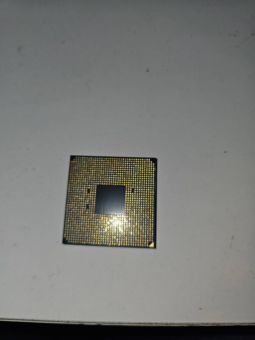 Ryzen 7 5800X • مستعمل • مع العلبة
