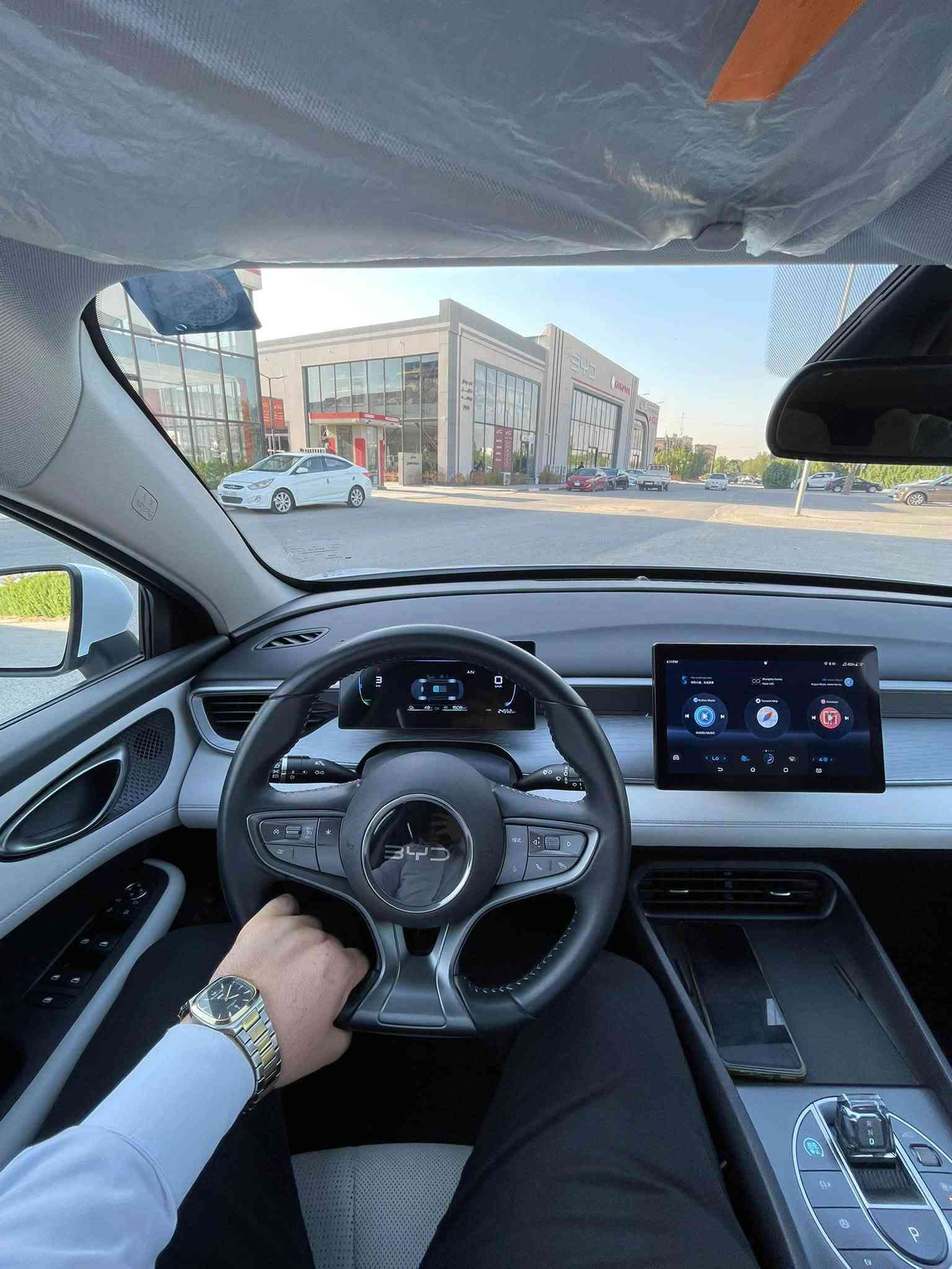 للبيع BYD Seal 05 موديل 2025 رقم بغداد بأسمي
مواصفاتها معروفه  
ماشية 25 الف الكلي فقط سيارة جديدة بعدها مكفولة من الصبغ والضرر والبارد 
بيها رصعة في الباب الخلي ووحدة بالجاملغ فقط 
باقي السيارة كفالة
 
مكاني بالنجف الاشرف 
***********
