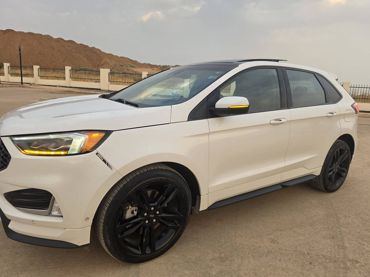 فورد ايدج Ford Edge ST 2020
فول مواصفات ST اعلى فئة
محرك ٦ سلندر، ٢.٧ توين توربو
٣٣٥ هورس باور
مواصفات :
بانوراما
اتو بارك
صندوق ركل
لايتات دبل عدسة
كشن خزن
كشن تبريد
كشن هيتر
دبل اكسل
كير اتوماتيك، عادي ، سبورت
گیر ماوس
تبريد قطعتين
رادار امامي و خلفي
اوتو ستوب
نقطة عمياء
تحديد مسار
بريك بصمه
دبل اكسل
بصمه
تحديد سرعة
لايت ليد
مانع انزلاق
ماشي ٦٥ الف ميل
الضرر : جملغ السكن صبغ و داخل الدوسية صبغ، البابين مبدل نفس اللون بلادي
ارباكات سليمة و مال سقف مرجع بلادي
رقم الشاصي موجود داخل الصور

📮السعر :178 

للتواصل
***********
***********

 فۆرد ئيدج   2020  ST  
فول مواسەفات
٦ پستۆن، ٢.٧ توین تۆربۆ 
٣٣٥ هۆرس پاوەر

پانۆراما
ئۆتۆپارک
سندوق شاپ
کوشن خەزن
کوشن سارد
کوشن گەرم
لایت دەبڵ عەدەسە
ده بل اكسل
بصمه
رادار
ئۆتۆ ستوب
خەتی جادە
ئاوينه رادار
حساسی دواوە
كوشن كاره با
تبريد مركزى
گێر ئۆتۆماتک+ سپۆرت + عادی
دژەخلیسک
٦٥ هەزار میل ڕۆشتووە
چەمەلەغی سەکن لەگەڵ ناو دۆسیە بۆیاخە، هەردوو دەرگا گۆڕاوە بە بیلادی هەمان ڕەنگ
ئێرباگی شانەکانی بە بیلادی دانراوەتەوە

📮نرخ :: ١٧٨

ژمارەی مۆبایل:
 ***********
***********
