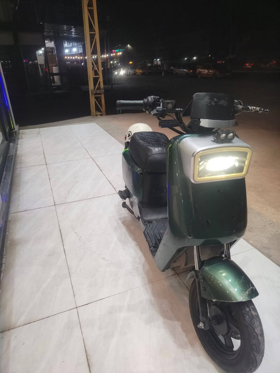 ماطور R7 2024
ملف 1600
سرعه65
5 بطاريات كبير
ويلا كدام وره جديد 
بي ملاحظات بسيطه السعر 225
التواصل خاص أو على الرقم ***********بي واتساب
