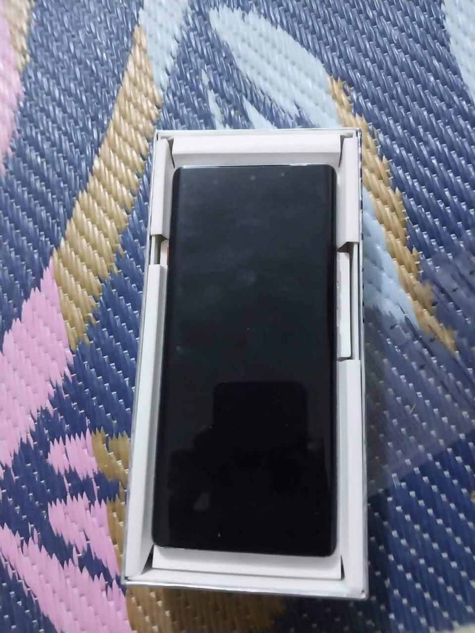 سلام عليكم أخوان
جهاز للبيع 
الأسم TECNO CAMON 40 Pro 5G
ذاكره 256
عشوائي 12
بطاريه 5200
جهاز نضيف ومستخدم قليل كلش
سعره 275 وبيه مجال قليل جداً حق الجيه  مكاني ذي قار  ناحية النصر
رقم الهاتف *********** وتساب
