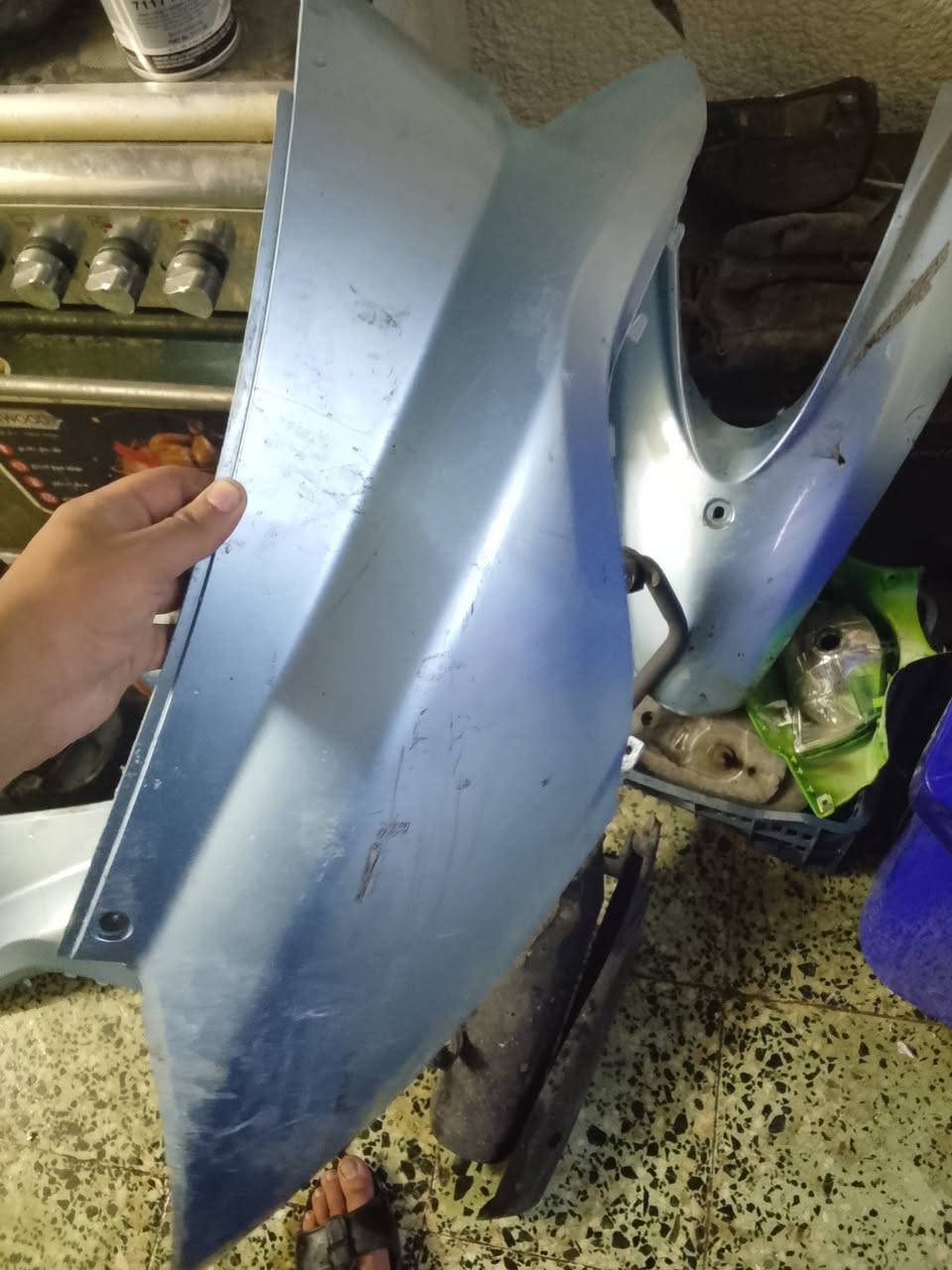 سلام عليكم غراض دراجات نضيفه
كفرات بريز سعرهن35الف دينار نضيفات مازده بك لايت اشاير موجودات 
بجم ثعلب سعره 3الاف دينار ليط نضيفه بس لي بل نص طكت
عقل يمكن لو عدله لو سكنس نثيه شغال سعره 15
عداد اصلي مال عدله رمبه شغال سعره 30
حاضن ثعلب سعره5 اصلي 
مكان بغداد حي العدل شارع ربيع رقمي***********
