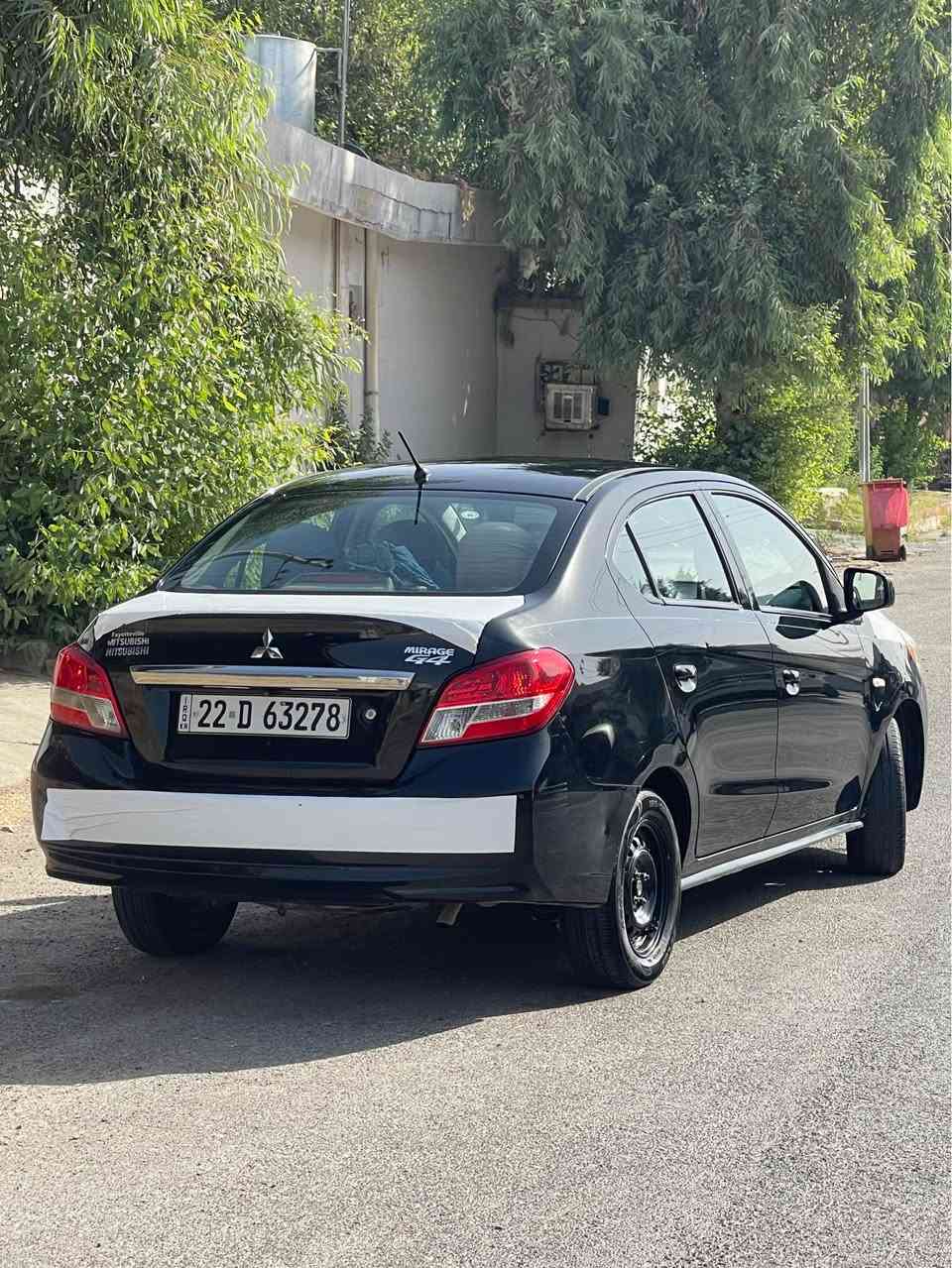 میتسوبوشی میڕاج ٢٠١٩
سەیارە بێ بۆیاغە
بەبێ سبوغ داخل بوە بەس یەک چامڵغی تەعدیلی هەبووە 
لێرەش بەخۆم دەعمەکم پێ کردیە بۆنیتی یەک بست بویتە تعدیل بەبێ بۆیاغ
ئێڕباگی تەقی٧٠ هەزار ڕۆیشتییە
سعری ٧٩ وەرەقە و مەجالەکی کەمی تێدایە أربيل, العراق
