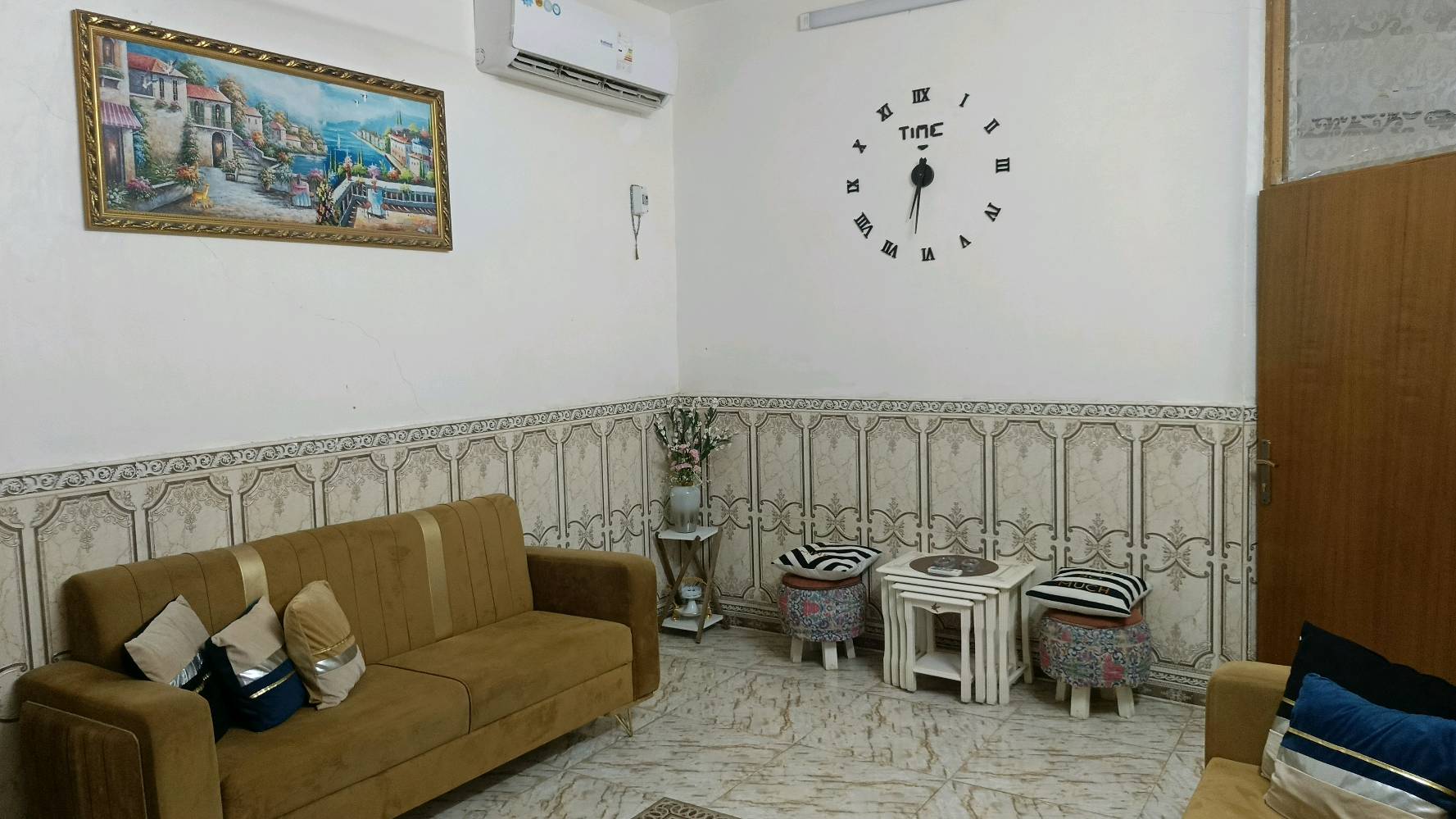 دار للبيع • تفاصيل بالمقطع
