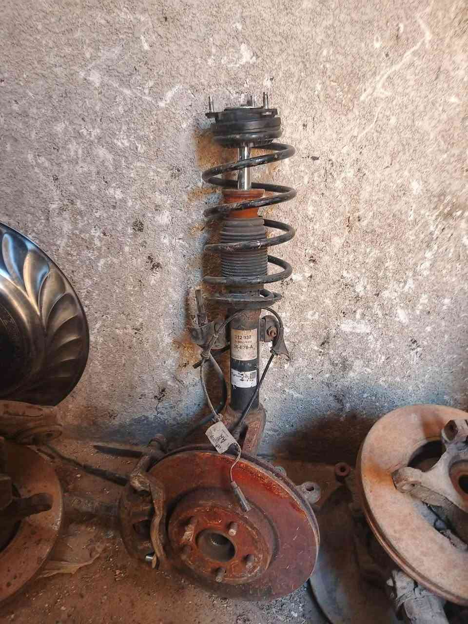 تتوفر لدينا قطع غيار فورد مونديو جديد ومستعمل
بغداد/الطالبية. محلات المصطفى هايبرد

*********** / ***********
يوجد توصيل لجميع محافظات العراق
